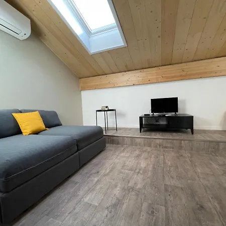 Apartment Superbes De Charme, Lumineux Et Climatises En Plein Centre *