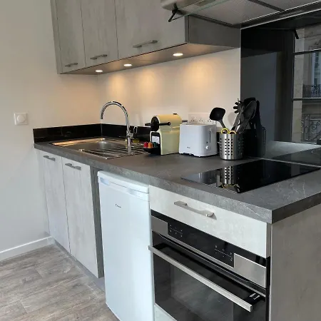 Apartment Superbes De Charme, Lumineux Et Climatises En Plein Centre