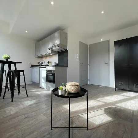 Superbes De Charme, Lumineux Et Climatisés En Plein Centre * Bordeaux