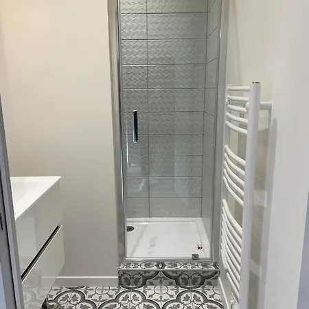 Apartment Superbes De Charme, Lumineux Et Climatises En Plein Centre Bordeaux